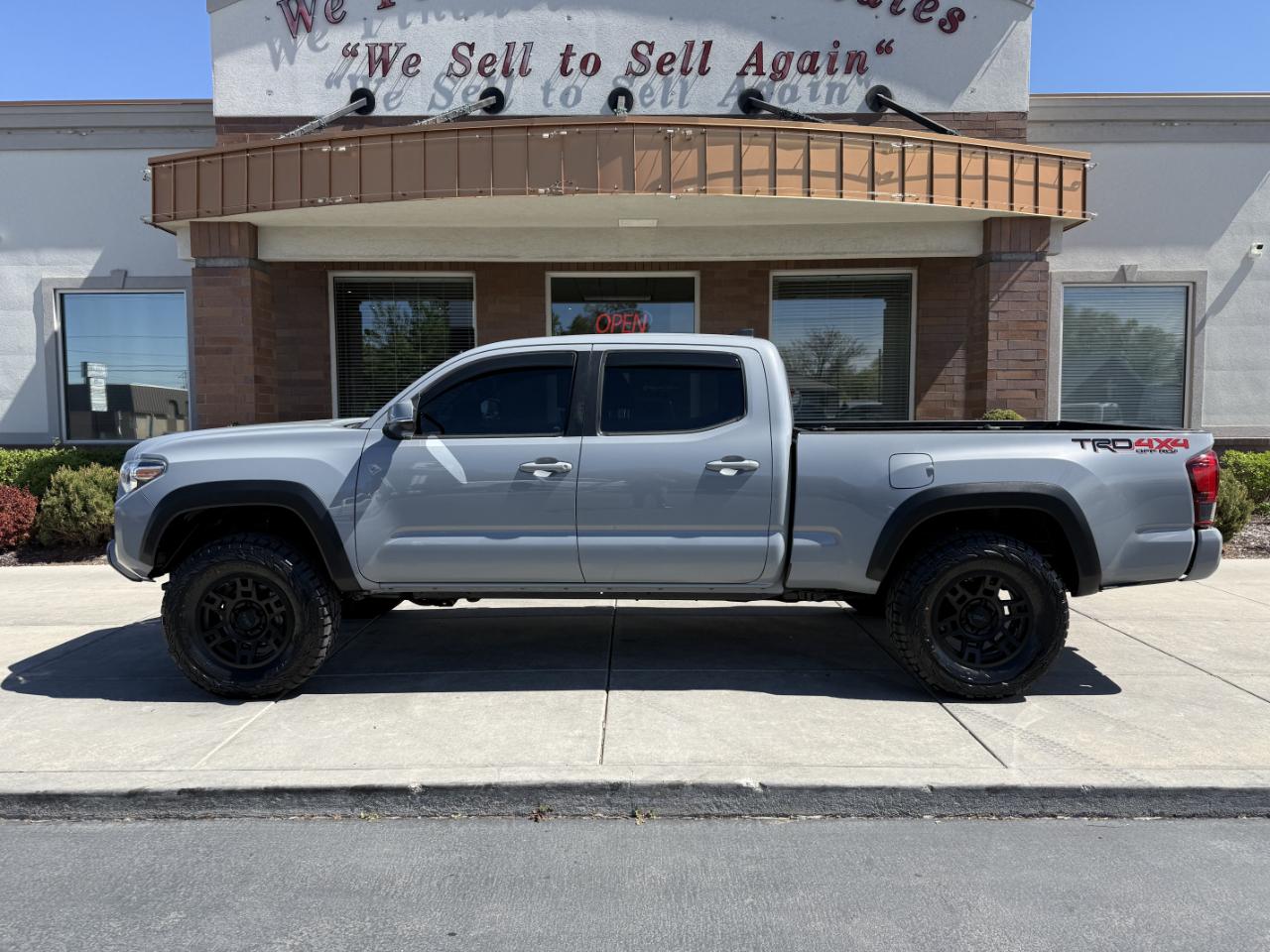 Toyota Tacoma TRD Off Road Double Cab 6' Bed V6 4x4 AT (Natl) 2018