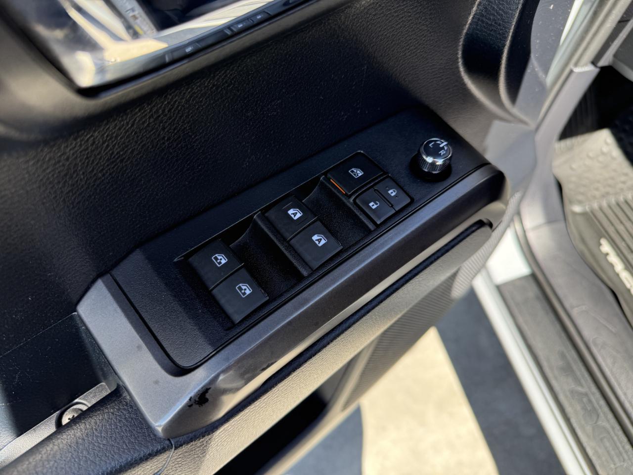 Toyota Tacoma TRD Off Road Double Cab 6' Bed V6 4x4 AT (Natl) 2018