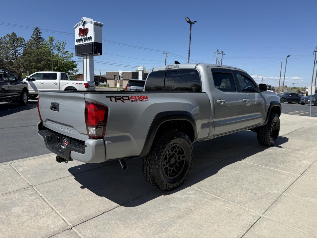 Toyota Tacoma TRD Off Road Double Cab 6' Bed V6 4x4 AT (Natl) 2018