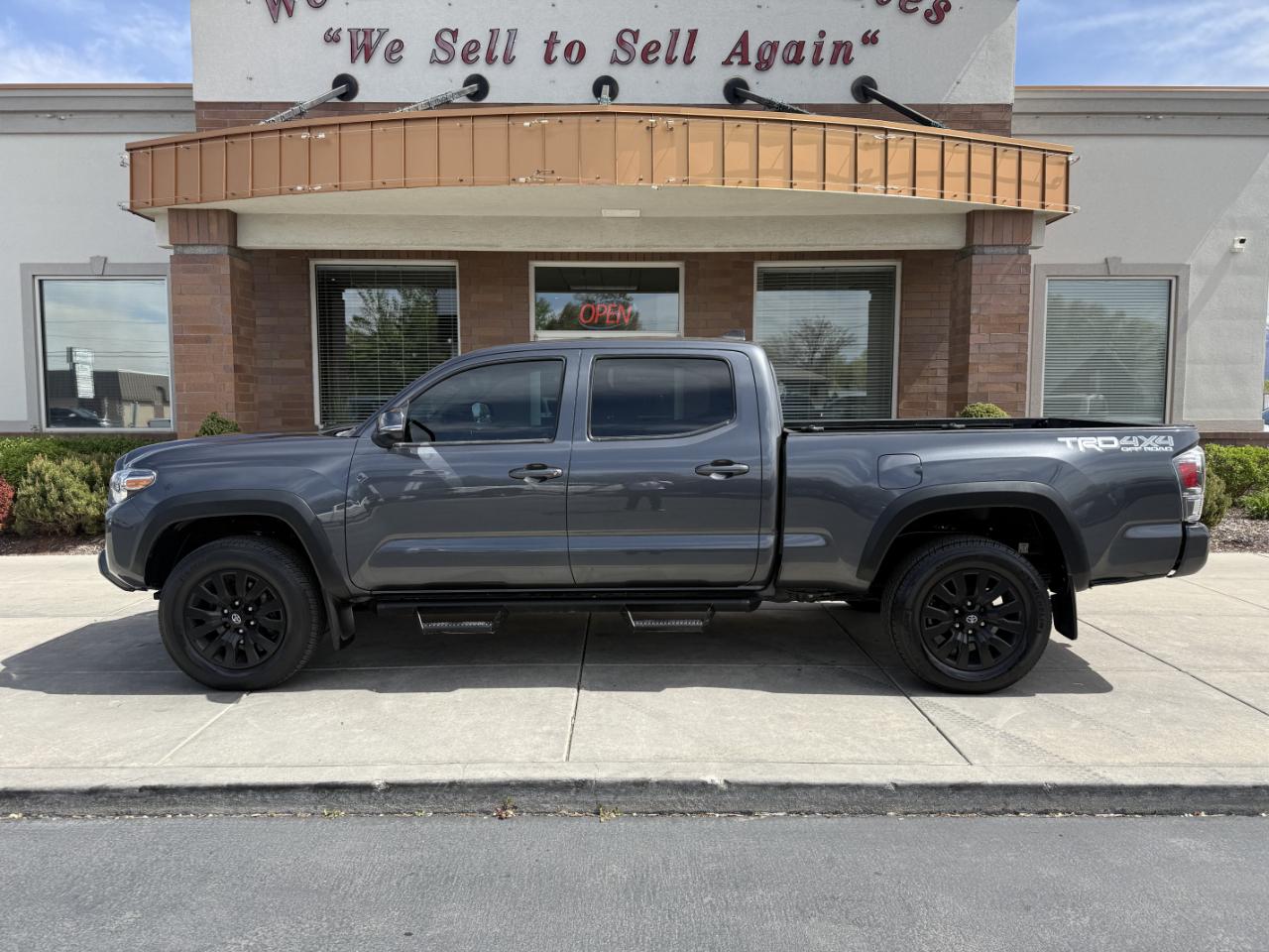 Toyota Tacoma 4WD TRD Off Road Double Cab 6' Bed V6 AT (Natl) 2021