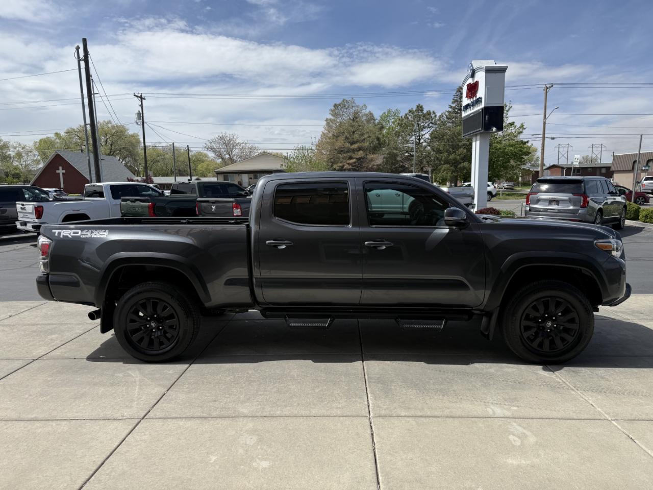 Toyota Tacoma 4WD TRD Off Road Double Cab 6' Bed V6 AT (Natl) 2021