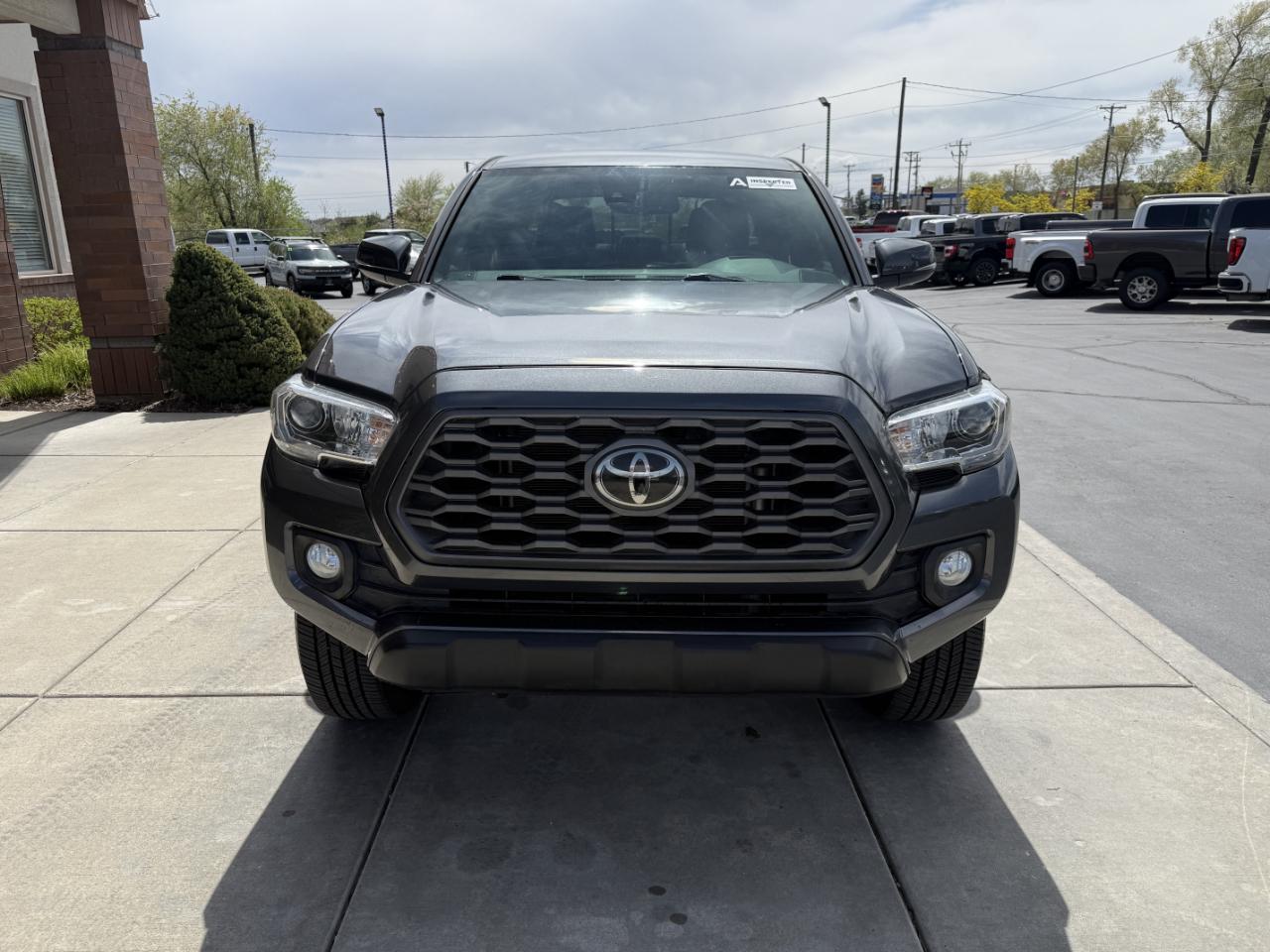 Toyota Tacoma 4WD TRD Off Road Double Cab 6' Bed V6 AT (Natl) 2021