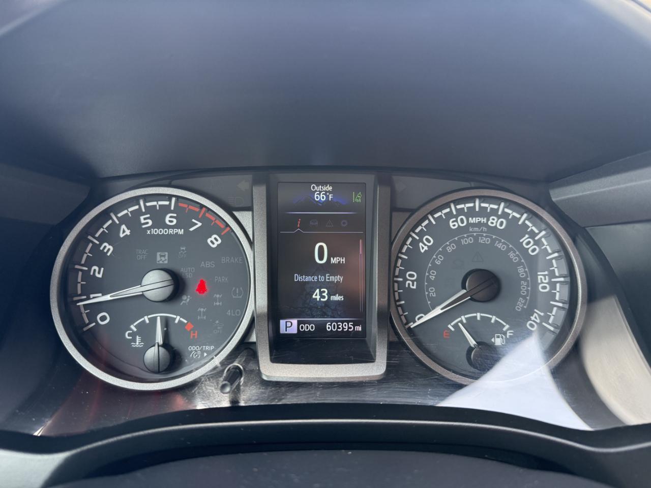 Toyota Tacoma 4WD TRD Off Road Double Cab 6' Bed V6 AT (Natl) 2021