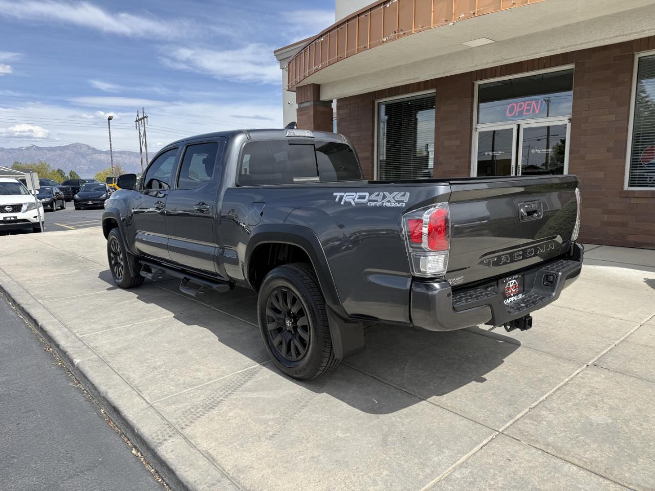 Toyota Tacoma 4WD TRD Off Road Double Cab 6' Bed V6 AT (Natl) 2021