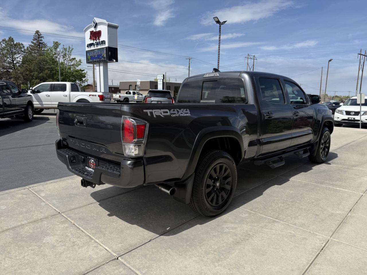 Toyota Tacoma 4WD TRD Off Road Double Cab 6' Bed V6 AT (Natl) 2021