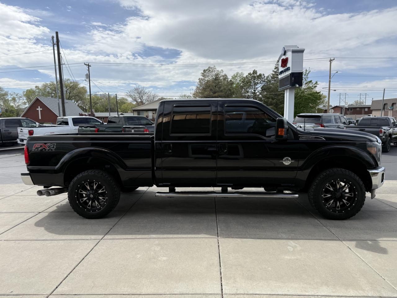 Ford Super Duty F-250 SRW 4WD Crew Cab 156" Lariat 2016