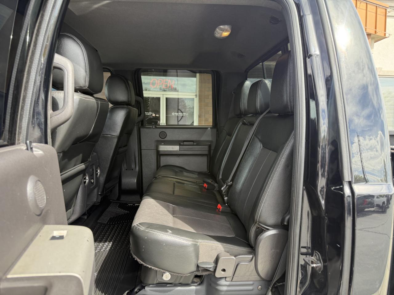 Ford Super Duty F-250 SRW 4WD Crew Cab 156" Lariat 2016