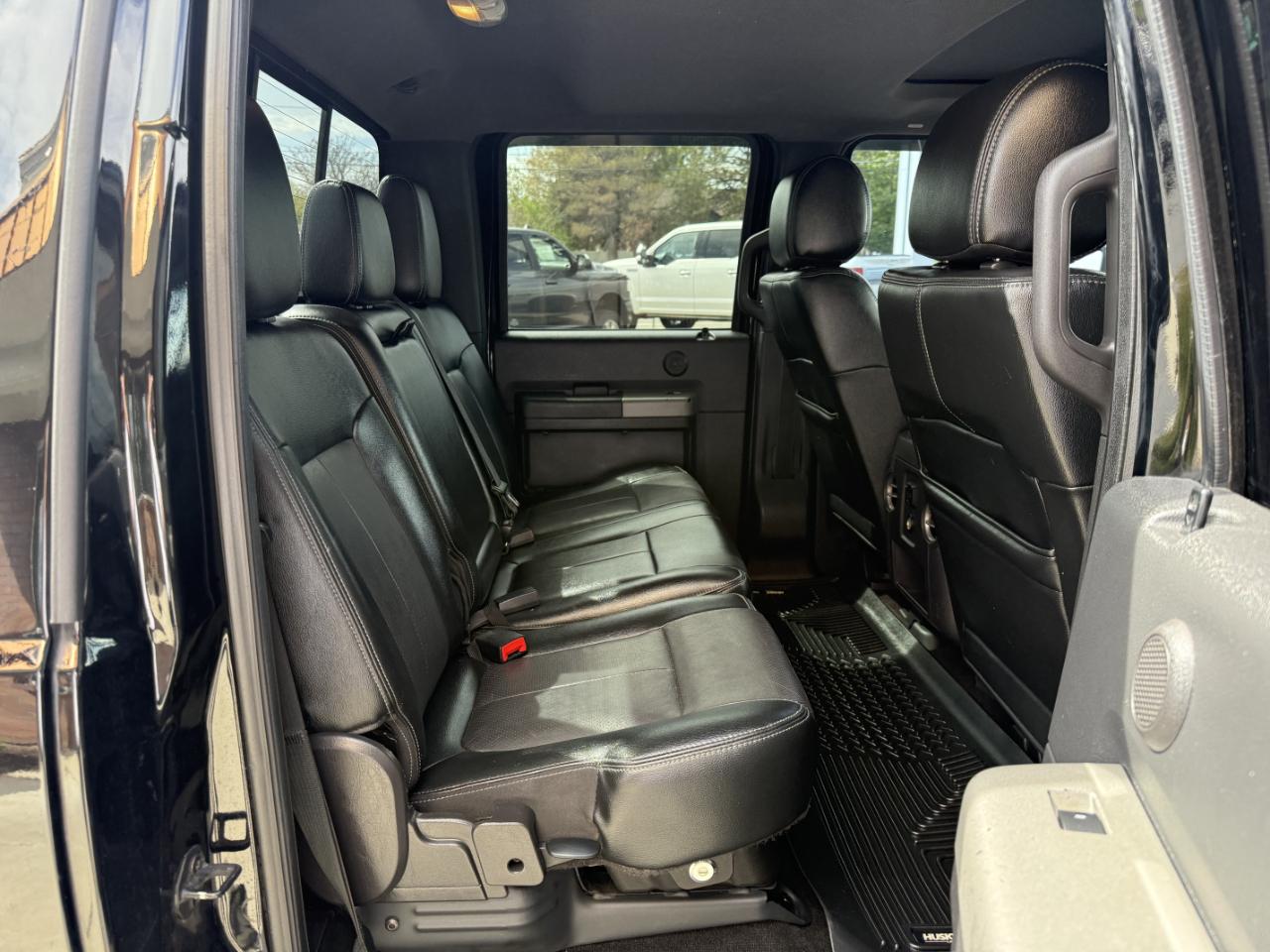 Ford Super Duty F-250 SRW 4WD Crew Cab 156" Lariat 2016