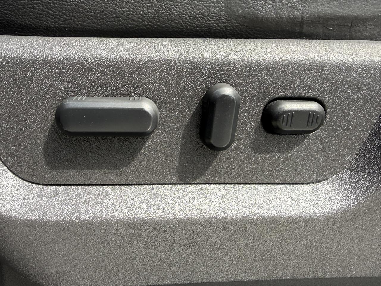 Ford Super Duty F-250 SRW 4WD Crew Cab 156" Lariat 2016