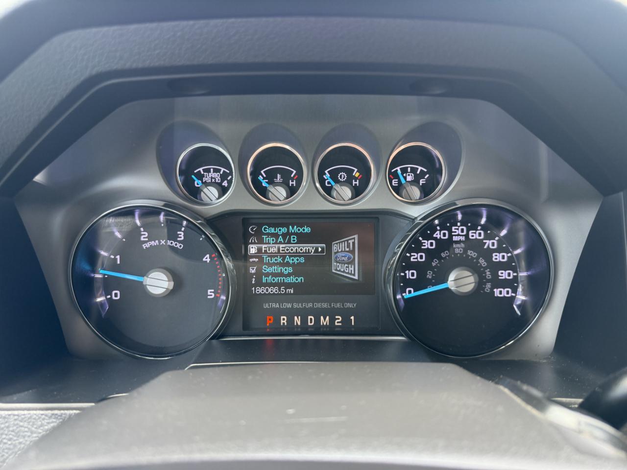 Ford Super Duty F-250 SRW 4WD Crew Cab 156" Lariat 2016