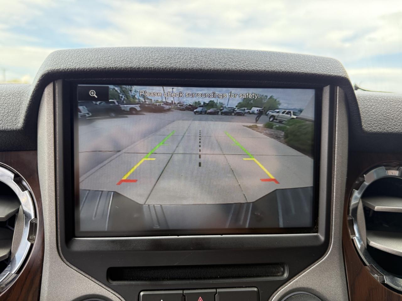 Ford Super Duty F-250 SRW 4WD Crew Cab 156" Lariat 2016