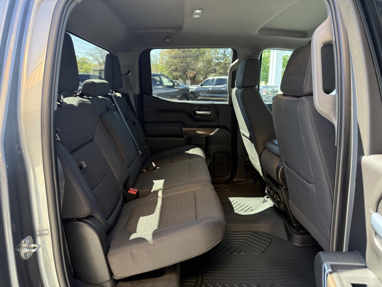 Chevrolet Silverado 1500 4WD Crew Cab 147" RST 2021