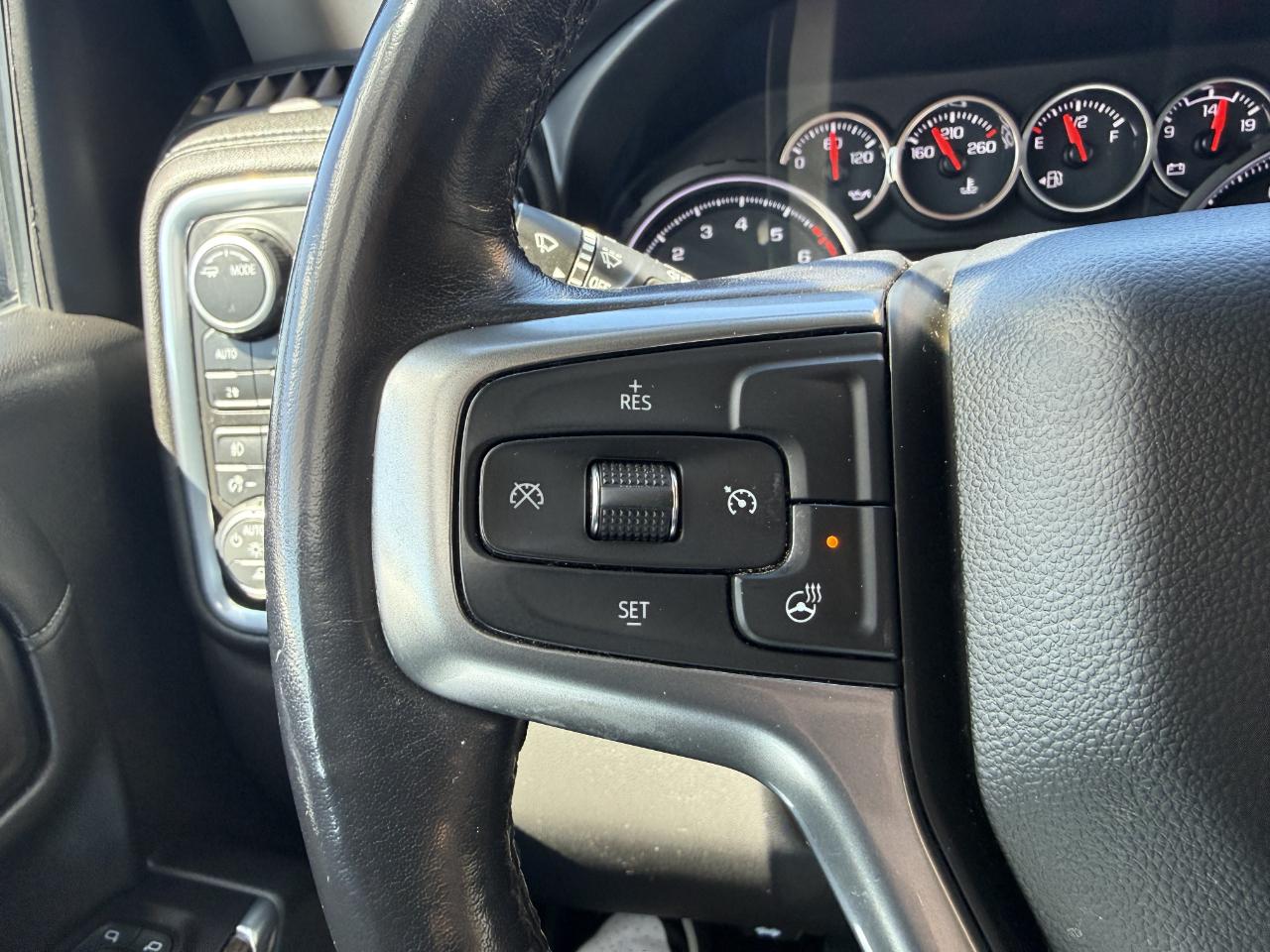 Chevrolet Silverado 1500 4WD Crew Cab 147" RST 2021