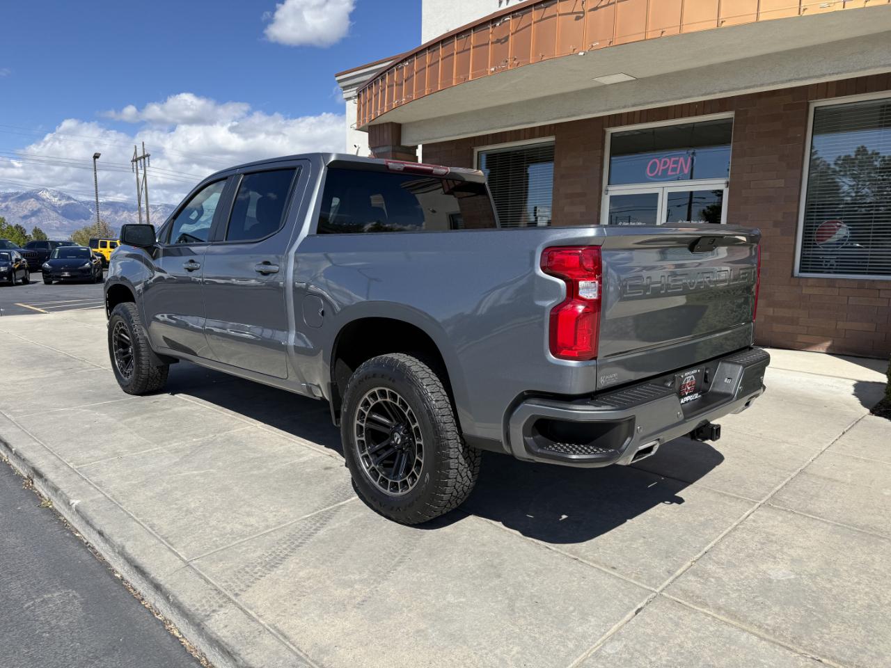 Chevrolet Silverado 1500 4WD Crew Cab 147" RST 2021