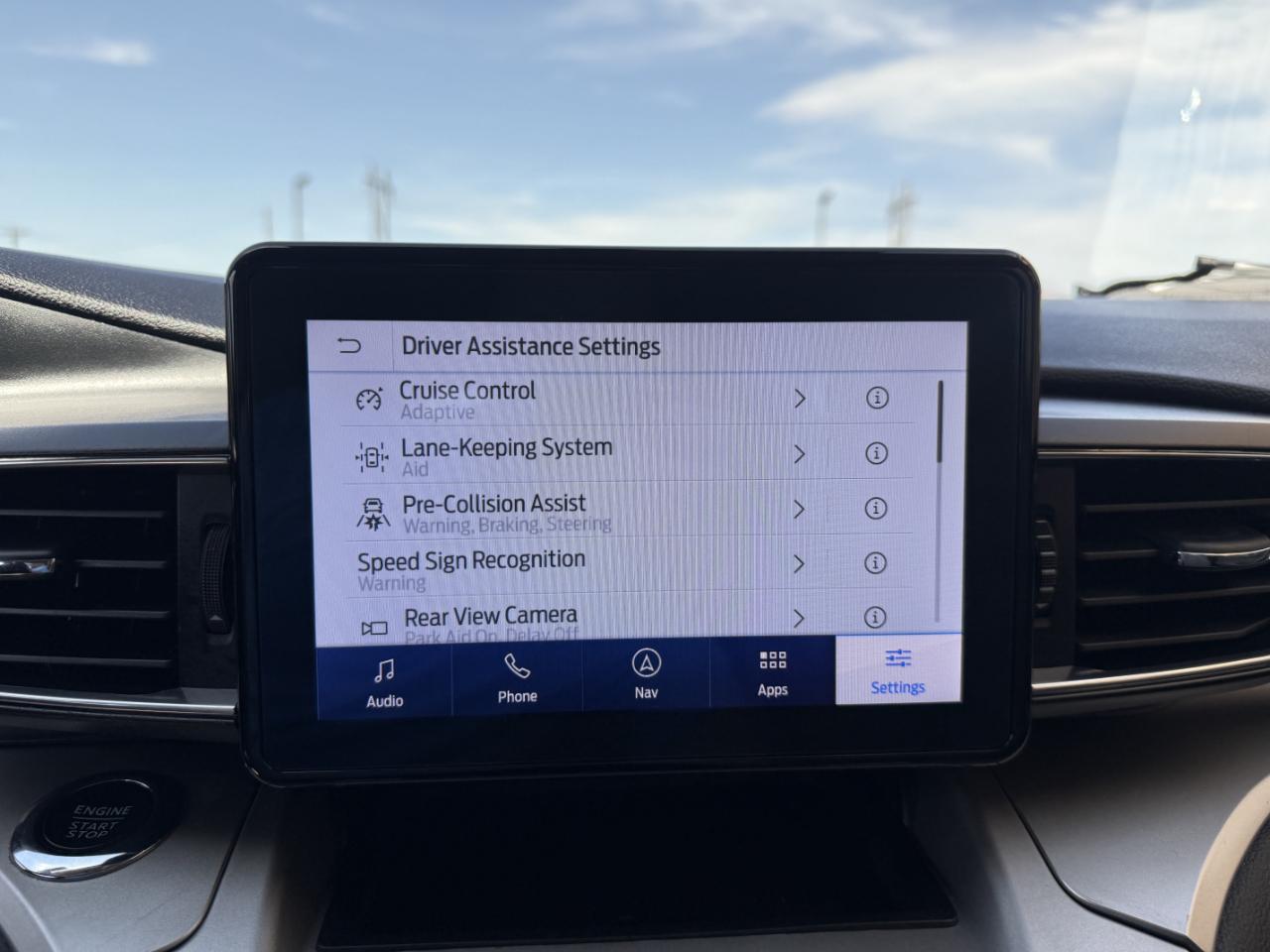 Ford Explorer XLT 4WD 2022