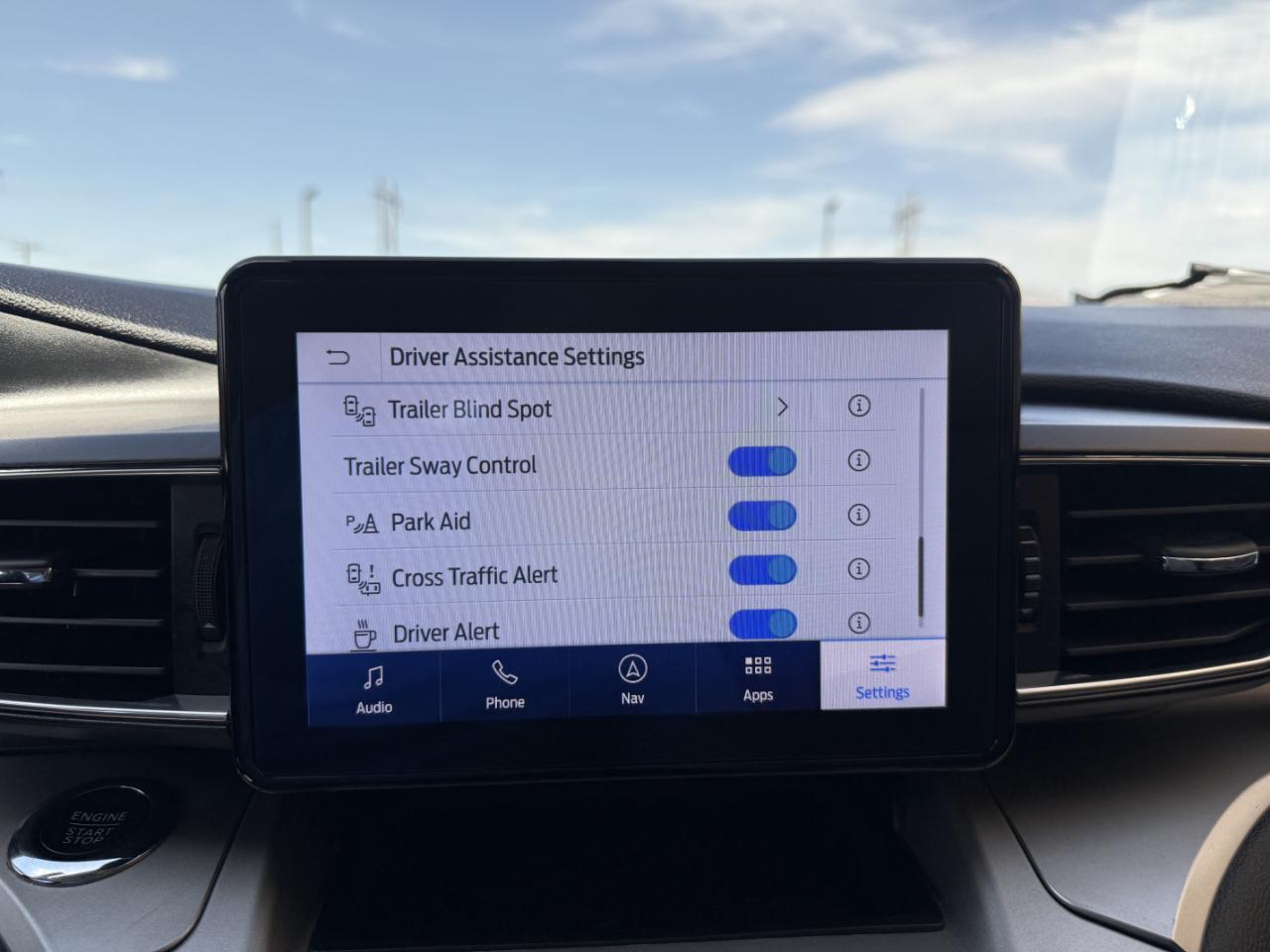 Ford Explorer XLT 4WD 2022