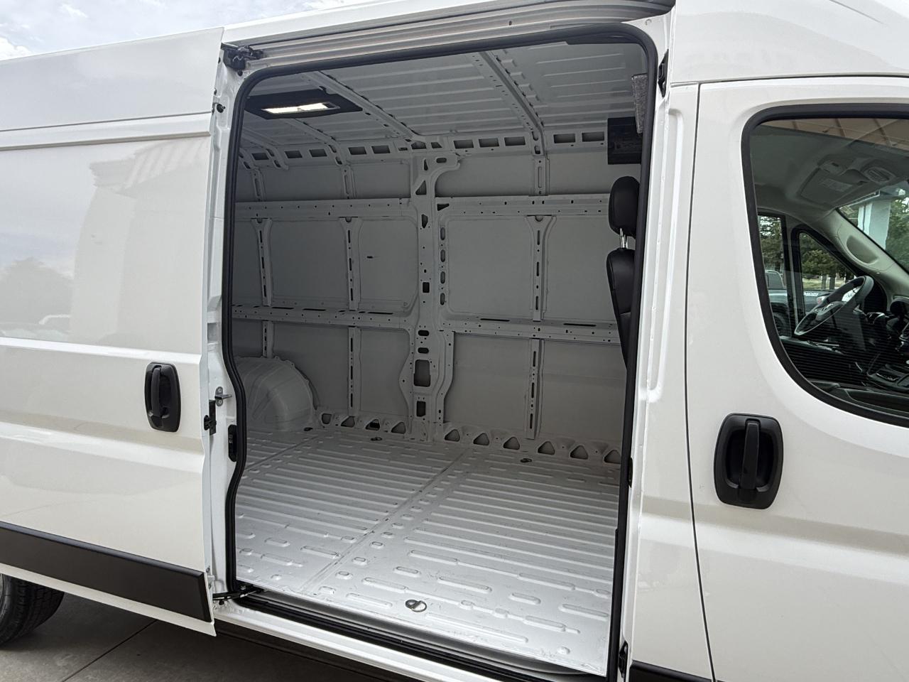 RAM ProMaster Cargo Van Tradesman 3500 High Roof 159" WB w/Pass Seat 2025