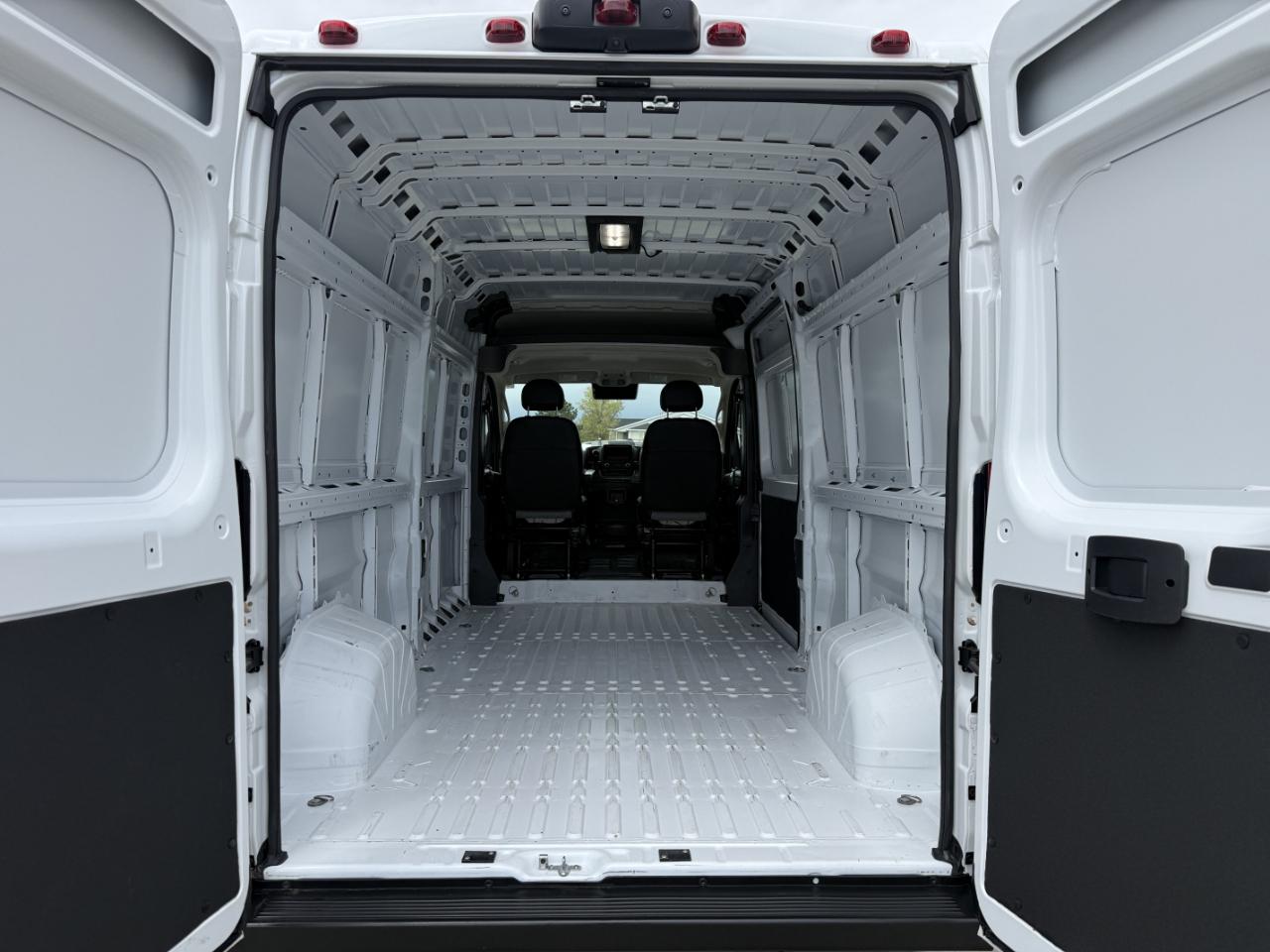 RAM ProMaster Cargo Van Tradesman 3500 High Roof 159" WB w/Pass Seat 2025