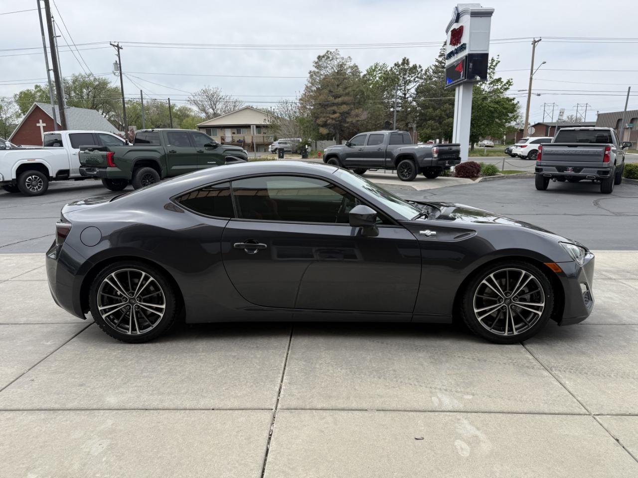 Scion FR-S 2dr Cpe Man (Natl) 2015