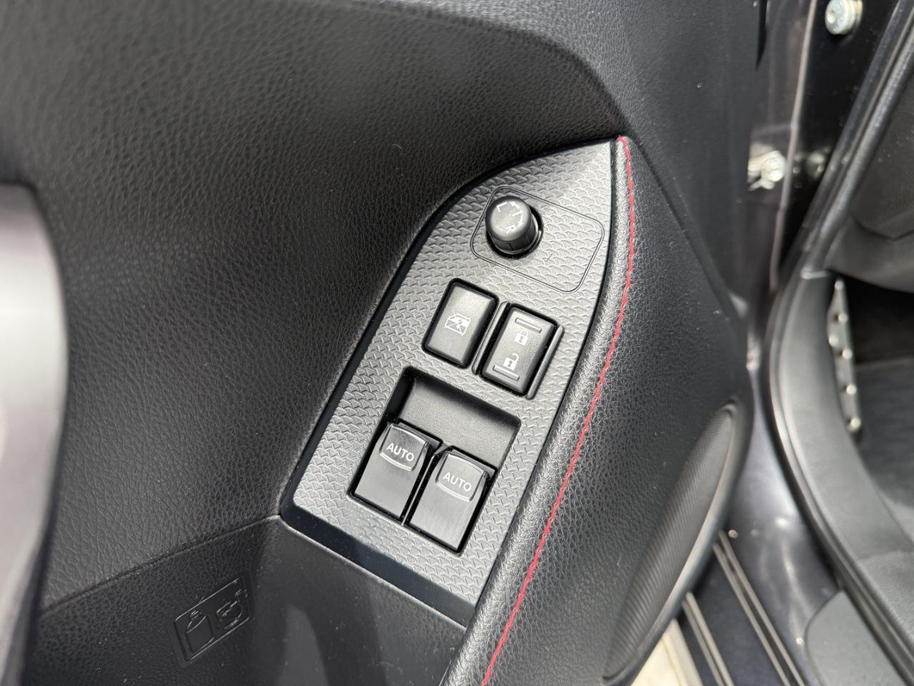 Scion FR-S 2dr Cpe Man (Natl) 2015