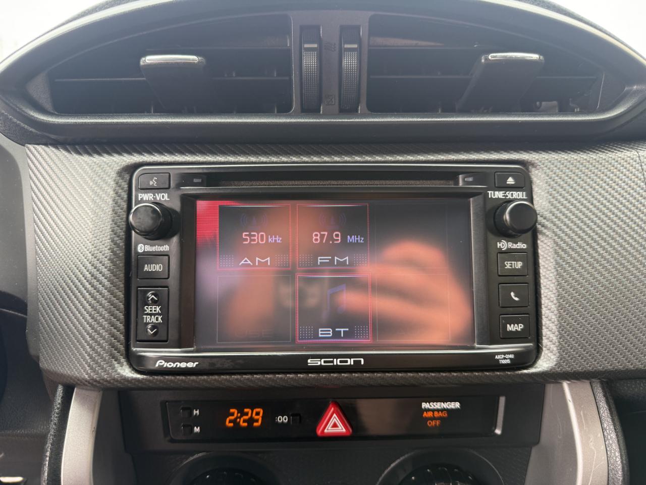 Scion FR-S 2dr Cpe Man (Natl) 2015