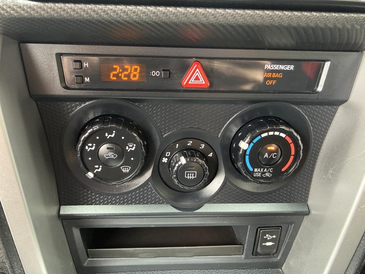 Scion FR-S 2dr Cpe Man (Natl) 2015