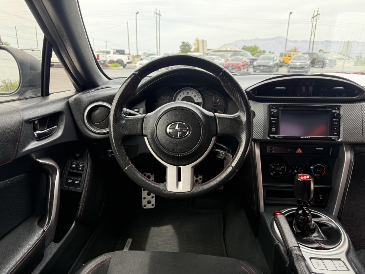 Scion FR-S 2dr Cpe Man (Natl) 2015