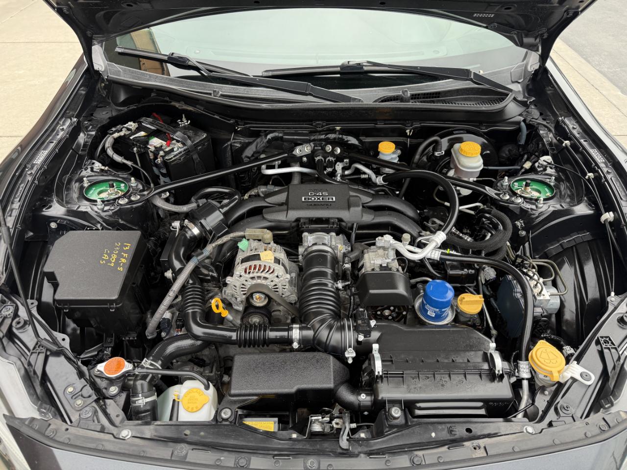 Scion FR-S 2dr Cpe Man (Natl) 2015