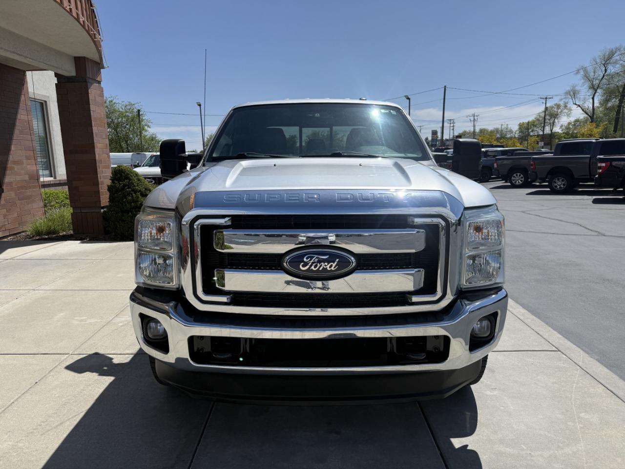 Ford Super Duty F-250 SRW 4WD Crew Cab 156" Lariat 2011