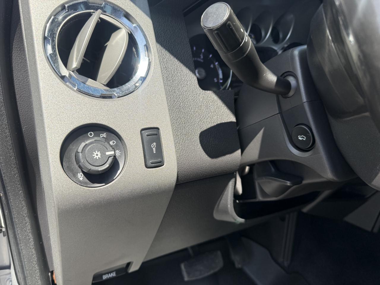 Ford Super Duty F-250 SRW 4WD Crew Cab 156" Lariat 2011