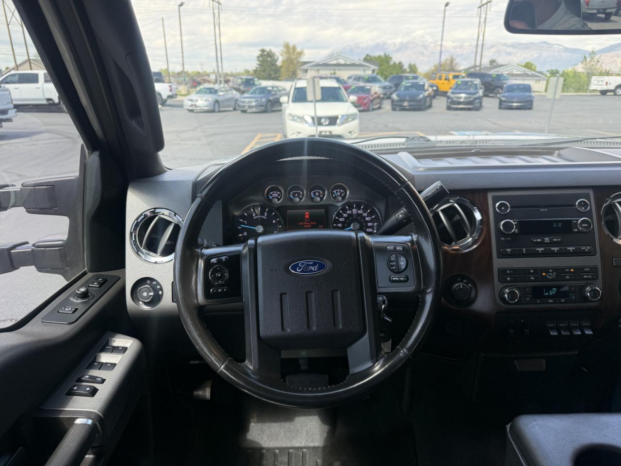 Ford Super Duty F-250 SRW 4WD Crew Cab 156" Lariat 2011