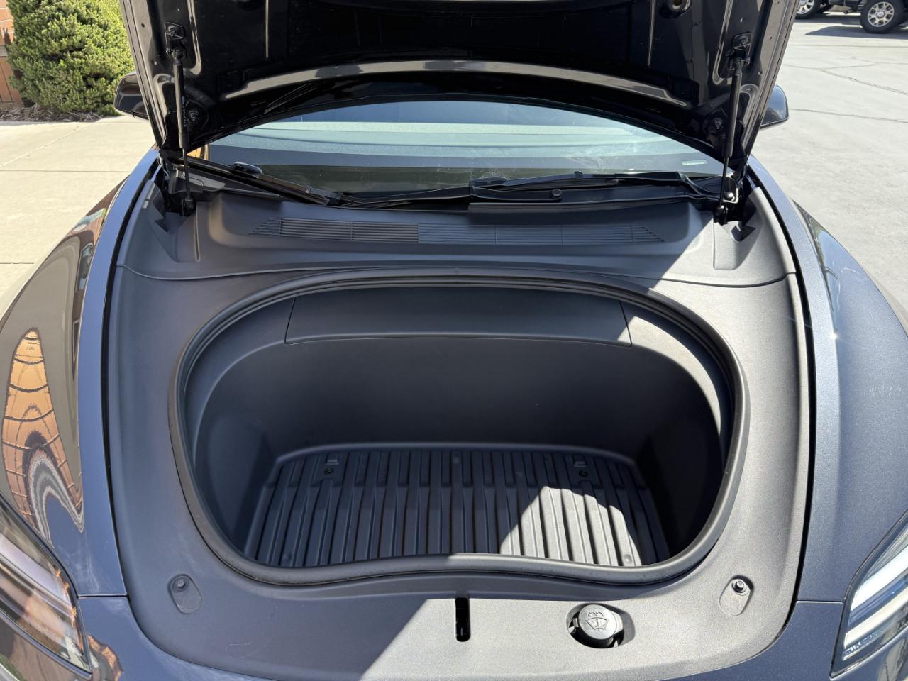 Tesla Model 3 Long Range AWD 2024