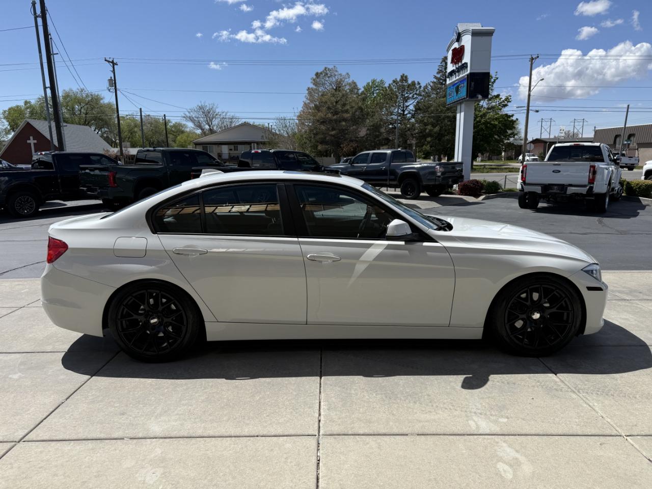 BMW 3 Series 4dr Sdn 328i xDrive AWD SULEV South Africa 2015