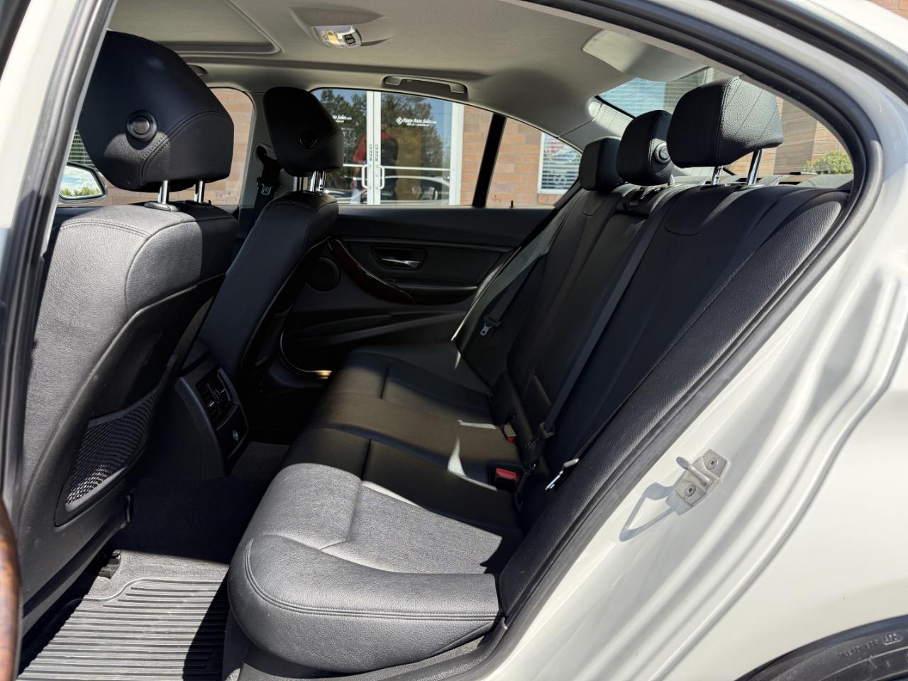 BMW 3 Series 4dr Sdn 328i xDrive AWD SULEV South Africa 2015