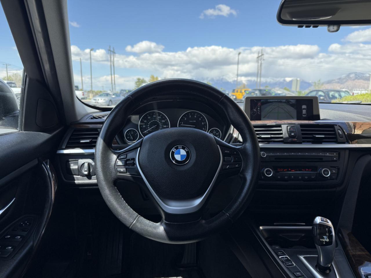 BMW 3 Series 4dr Sdn 328i xDrive AWD SULEV South Africa 2015