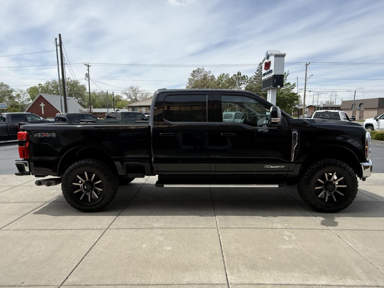 Ford Super Duty F-250 SRW Lariat 4WD Crew Cab 6.75' Box 2024