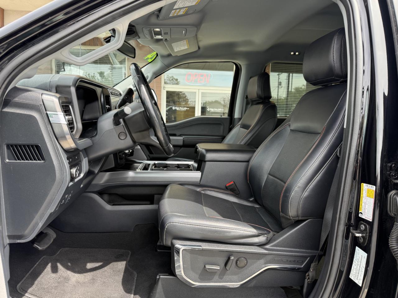 Ford Super Duty F-250 SRW Lariat 4WD Crew Cab 6.75' Box 2024