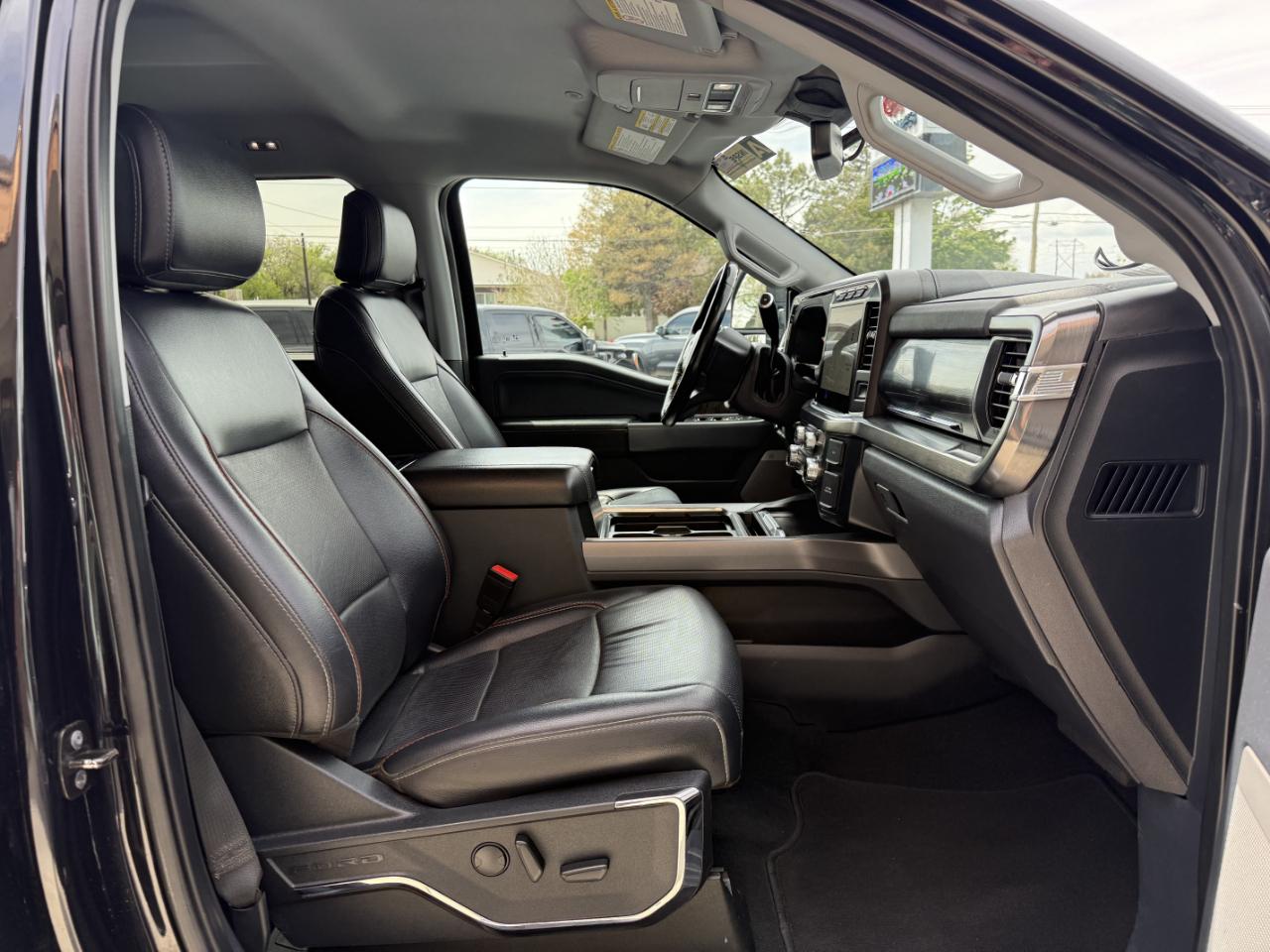 Ford Super Duty F-250 SRW Lariat 4WD Crew Cab 6.75' Box 2024