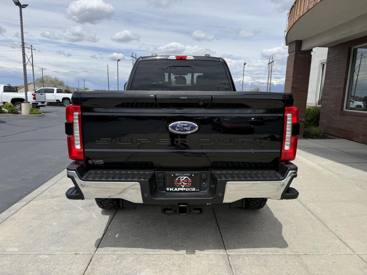 Ford Super Duty F-250 SRW Lariat 4WD Crew Cab 6.75' Box 2024