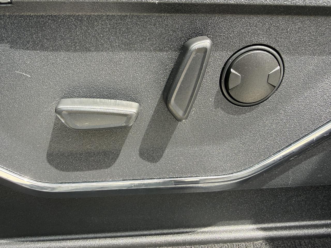 Ford Super Duty F-250 SRW Lariat 4WD Crew Cab 6.75' Box 2024