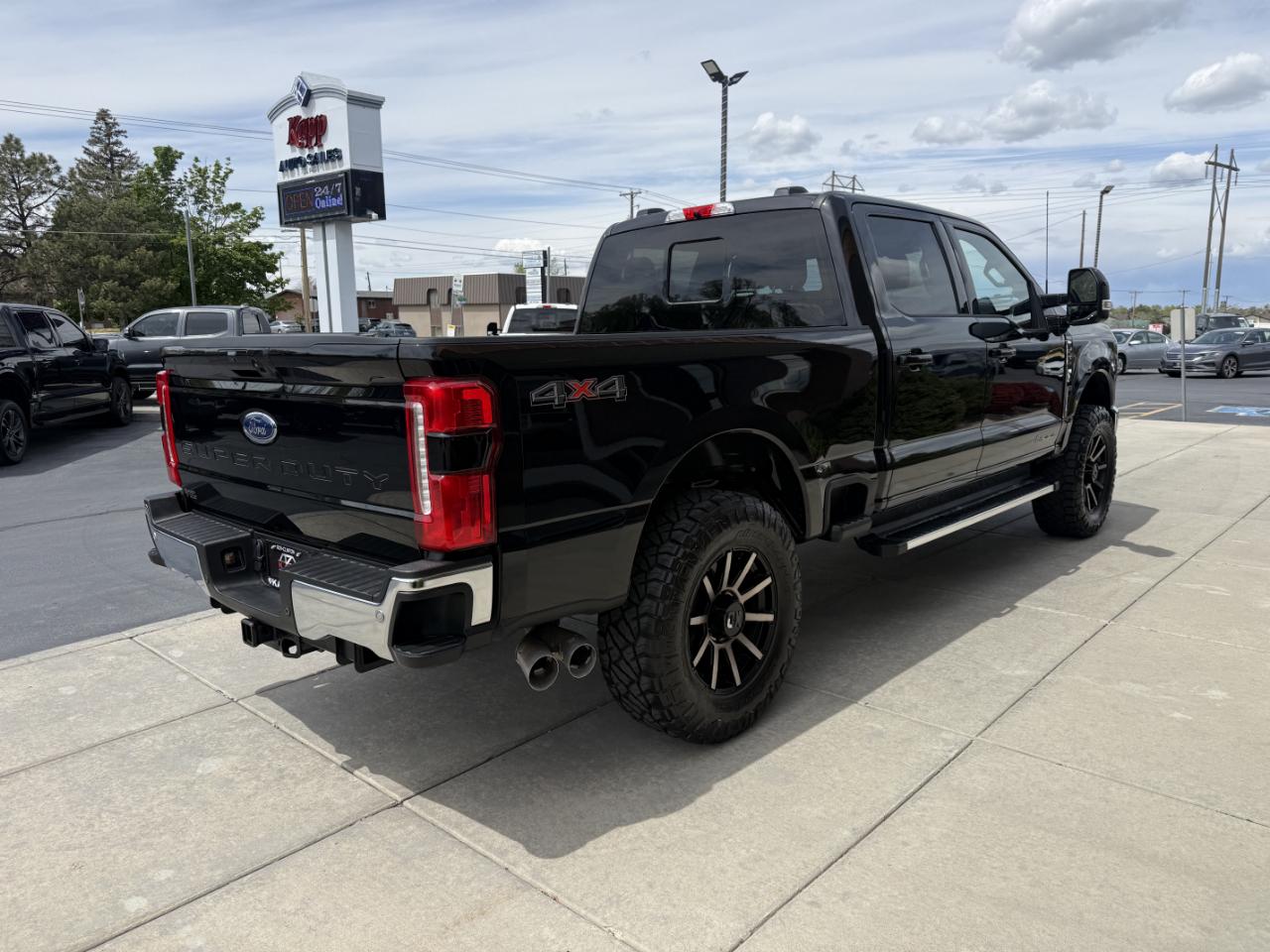 Ford Super Duty F-250 SRW Lariat 4WD Crew Cab 6.75' Box 2024