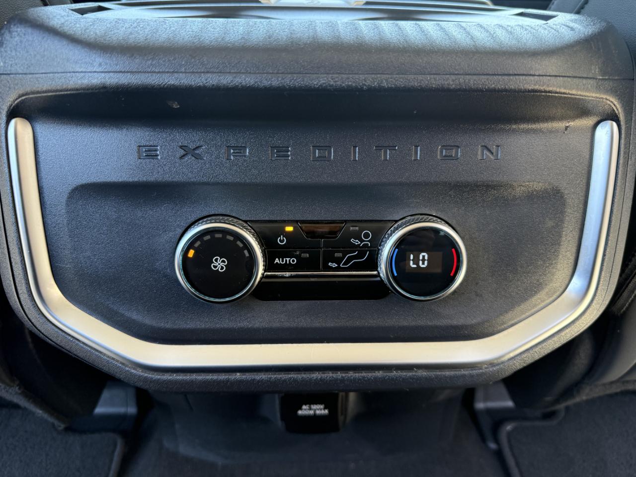 Ford Expedition Active 4x4 2025