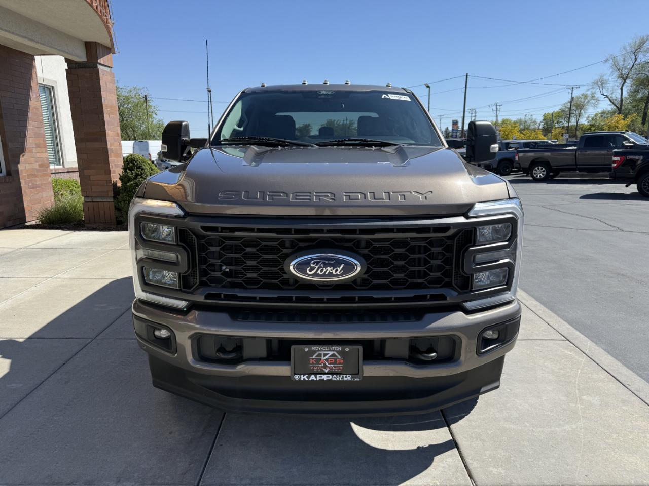 Ford Super Duty F-350 SRW XL 4WD Crew Cab 8' Box 2023