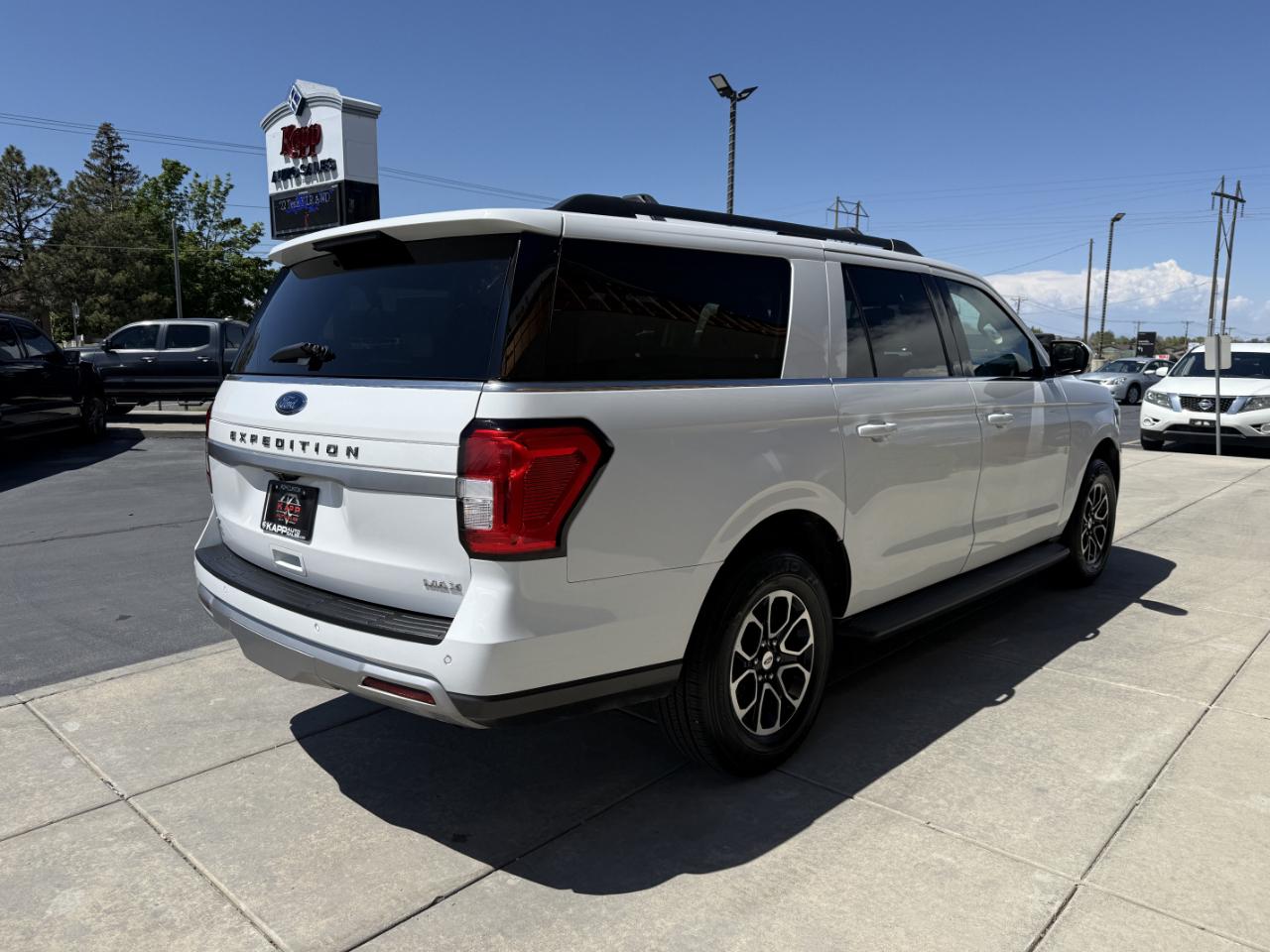 Ford Expedition Max XLT 4x4 2024