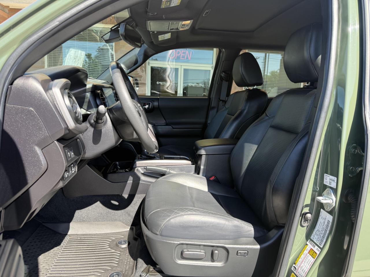 Toyota Tacoma 4WD TRD Sport Double Cab 6' Bed V6 AT (Natl) 2022
