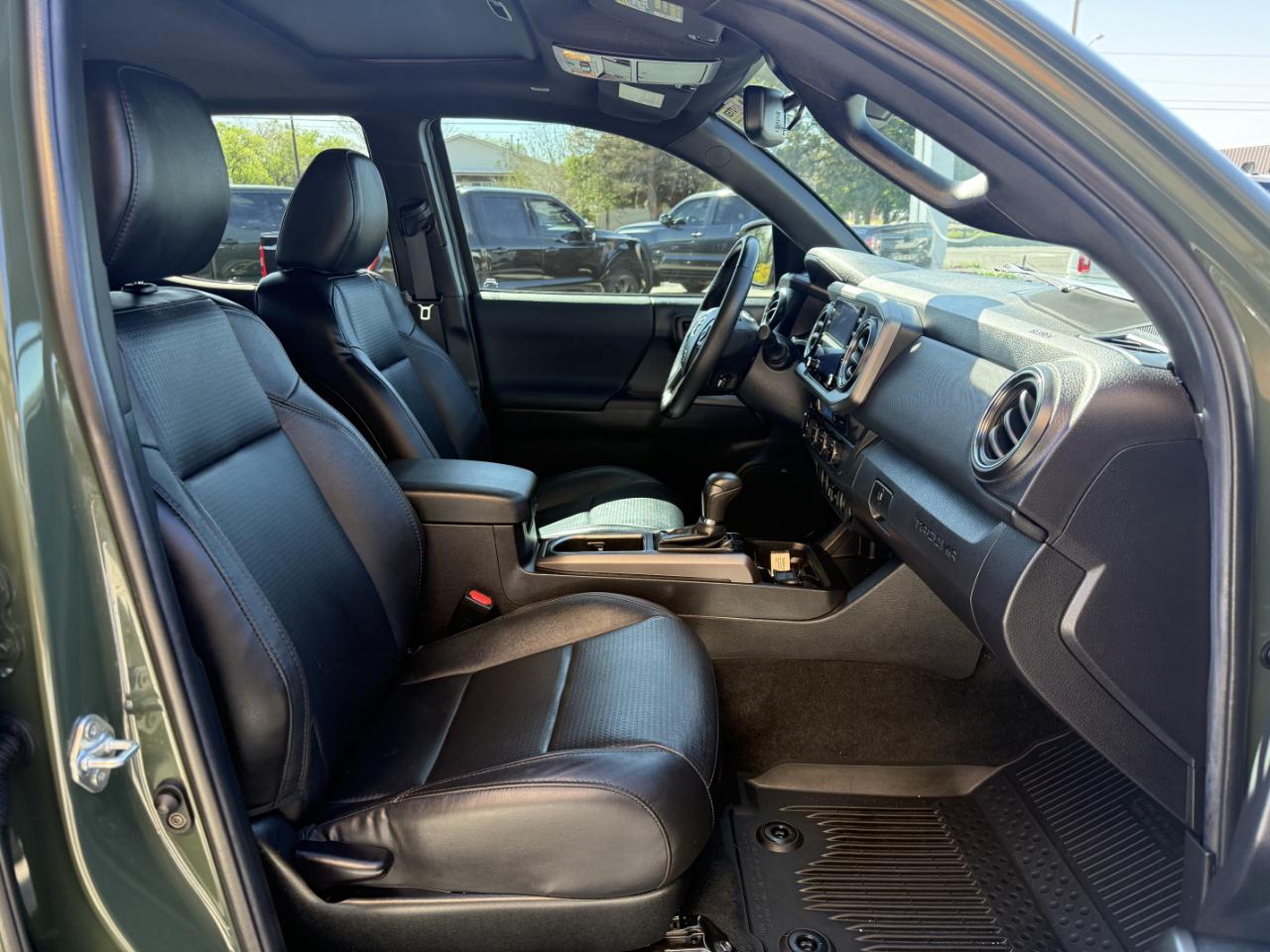 Toyota Tacoma 4WD TRD Sport Double Cab 6' Bed V6 AT (Natl) 2022