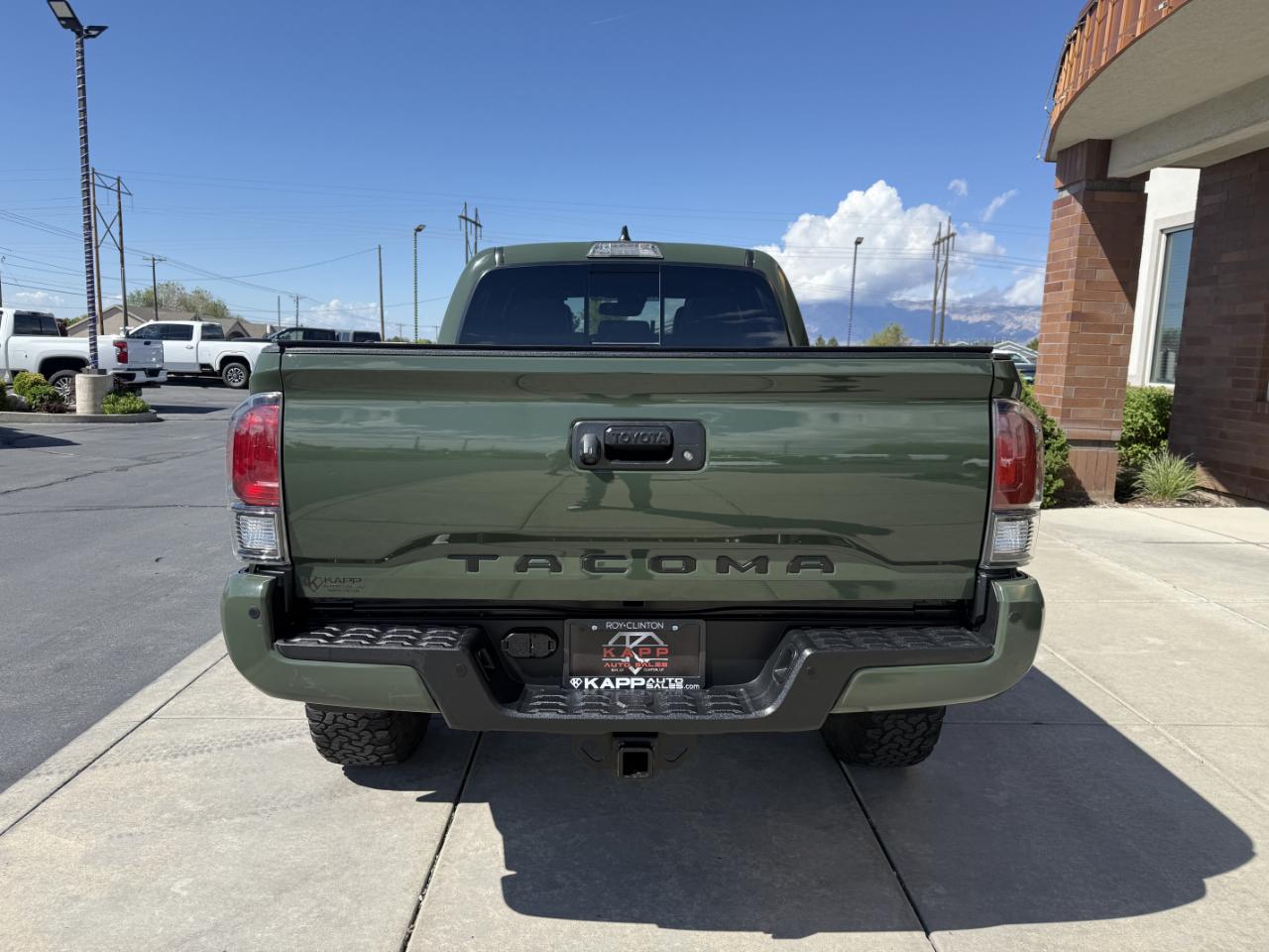 Toyota Tacoma 4WD TRD Sport Double Cab 6' Bed V6 AT (Natl) 2022