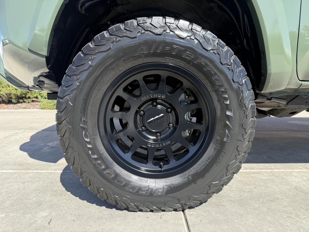 Toyota Tacoma 4WD TRD Sport Double Cab 6' Bed V6 AT (Natl) 2022