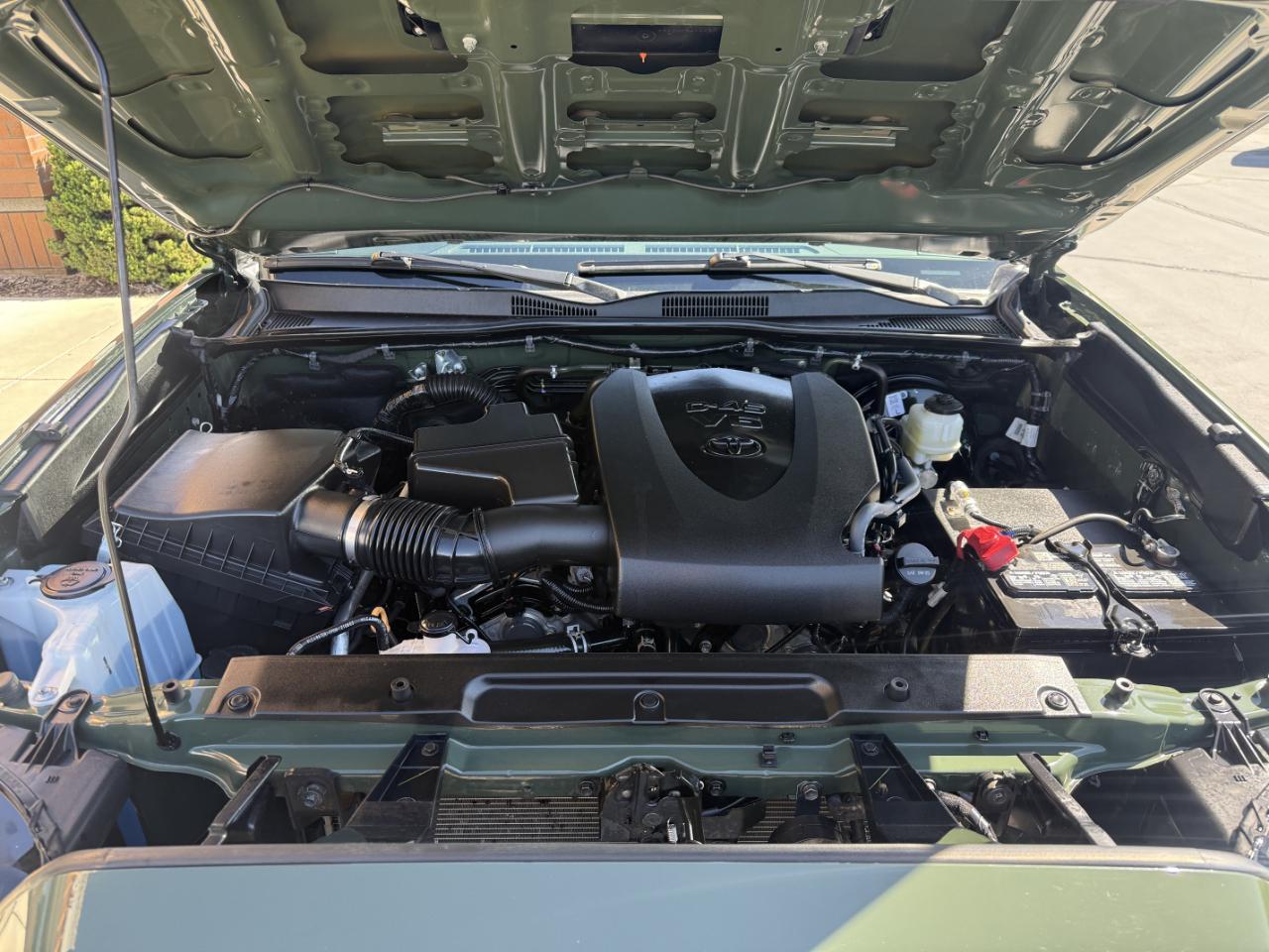 Toyota Tacoma 4WD TRD Sport Double Cab 6' Bed V6 AT (Natl) 2022
