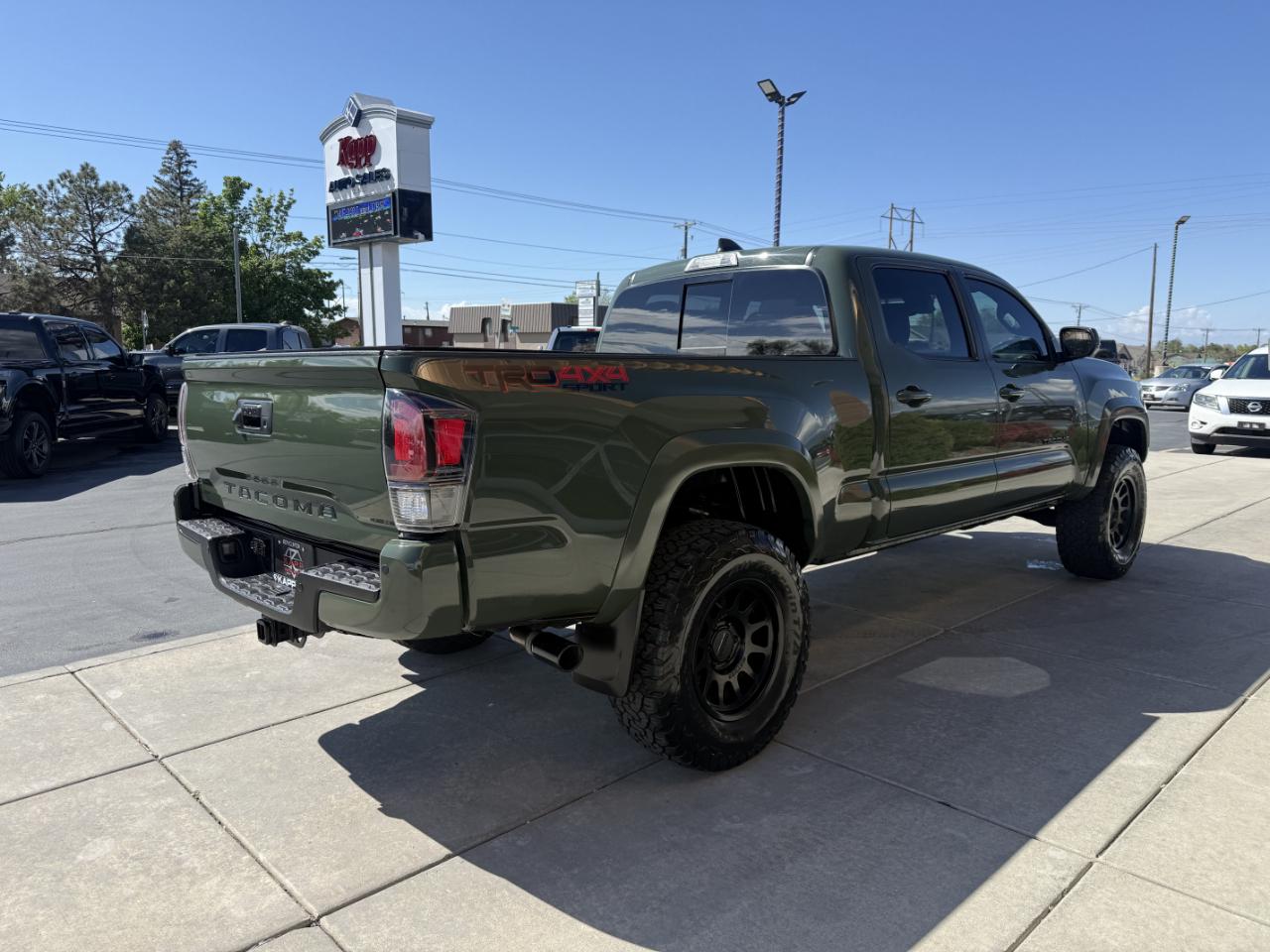 Toyota Tacoma 4WD TRD Sport Double Cab 6' Bed V6 AT (Natl) 2022